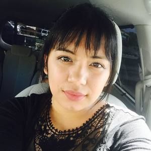 Meet your Posher, Abigail